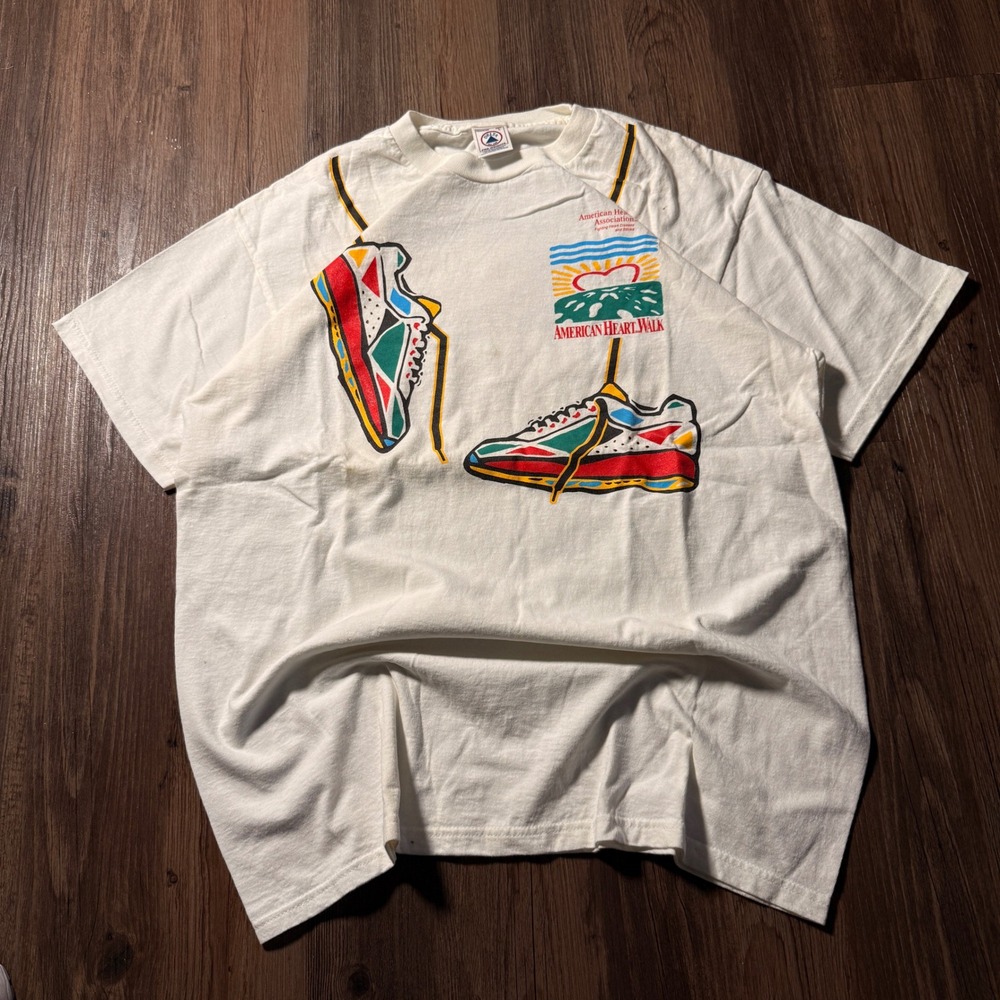 Vintage Delta Pro Weight American Heart Walk Graphic T-Shirt Mens Large White